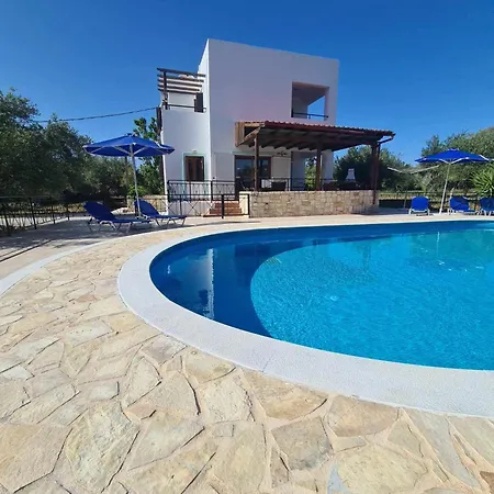 Villa Angelos With Private Gated Pool *