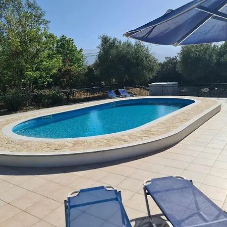 Angelos With Private Gated Pool Villa Almirída