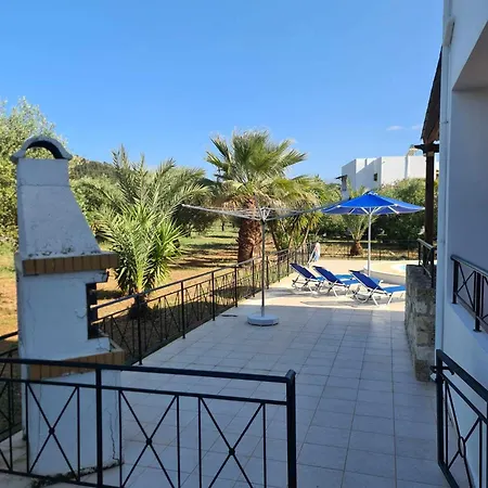 Angelos With Private Gated Pool * Almirída